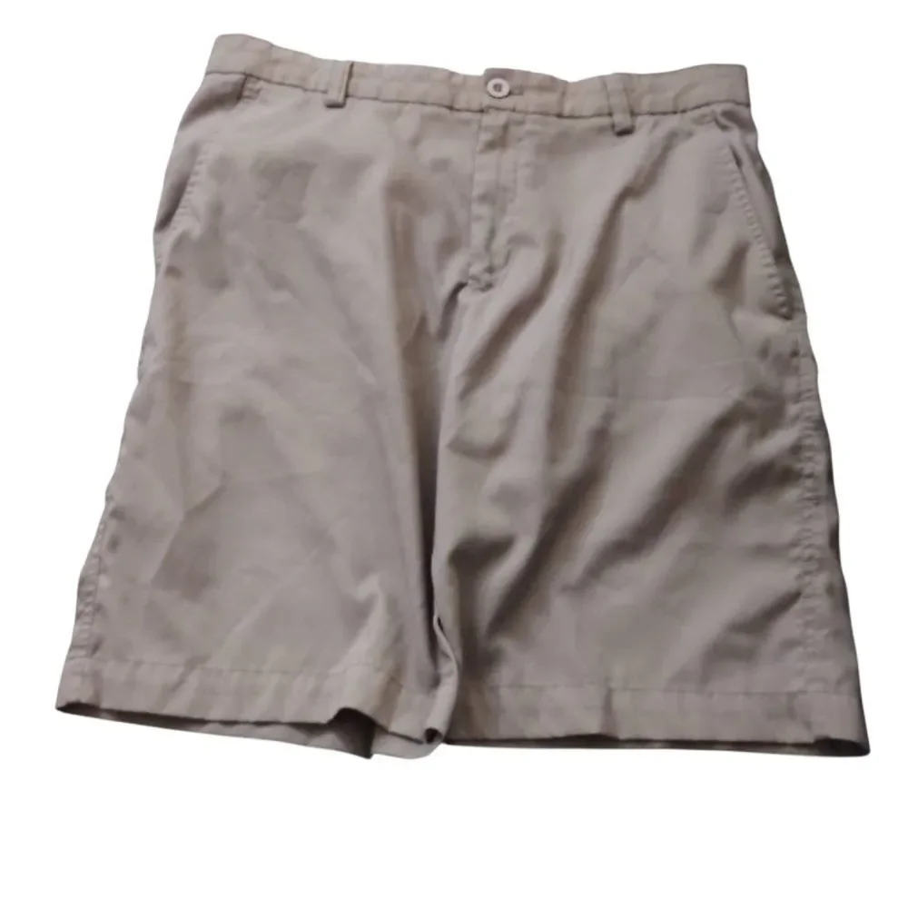 Classic Men's Beige Shorts (4)